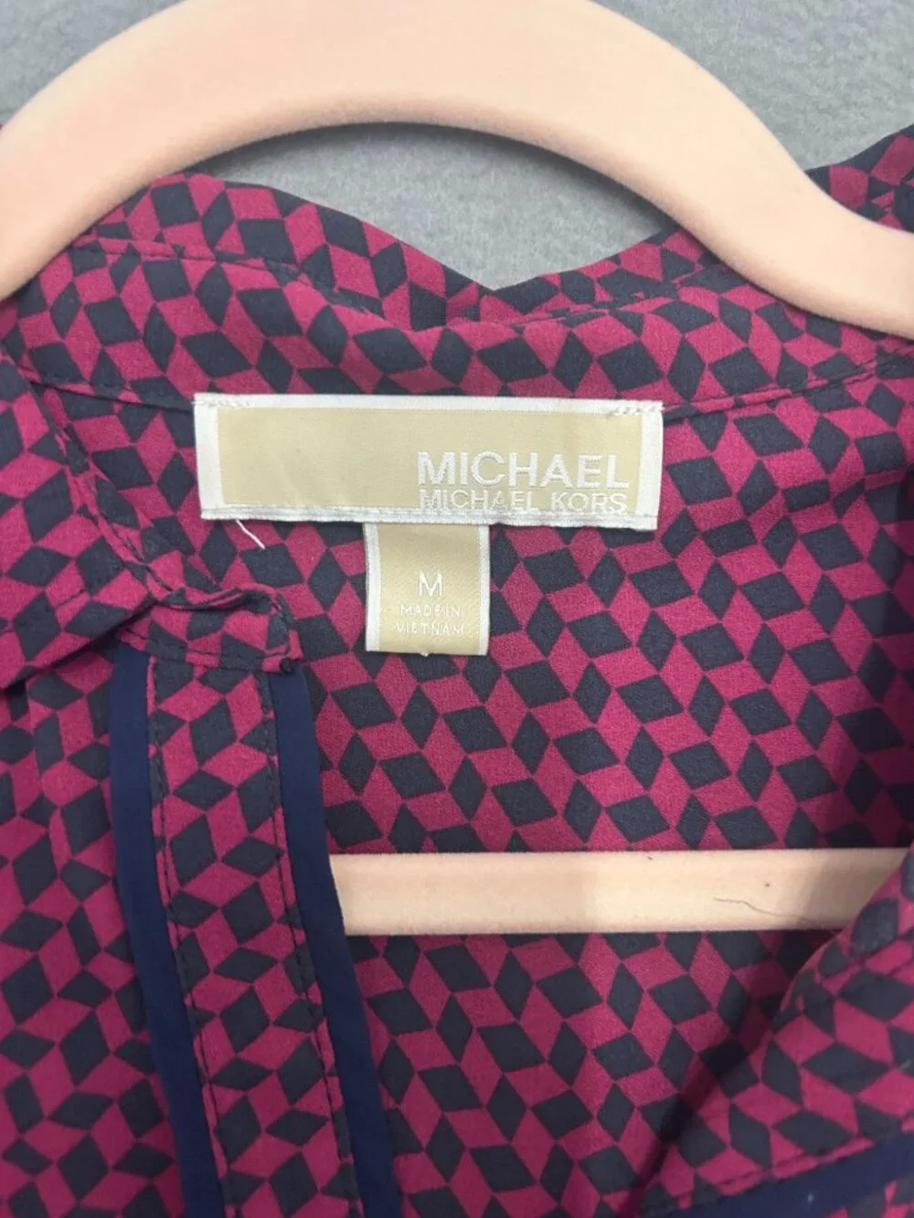 Women’s Michael Kors Pink Navy Geometric Zip Blouse Medium Roll Tab